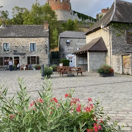 De Luve Alpesi faház Vireux-Wallerand